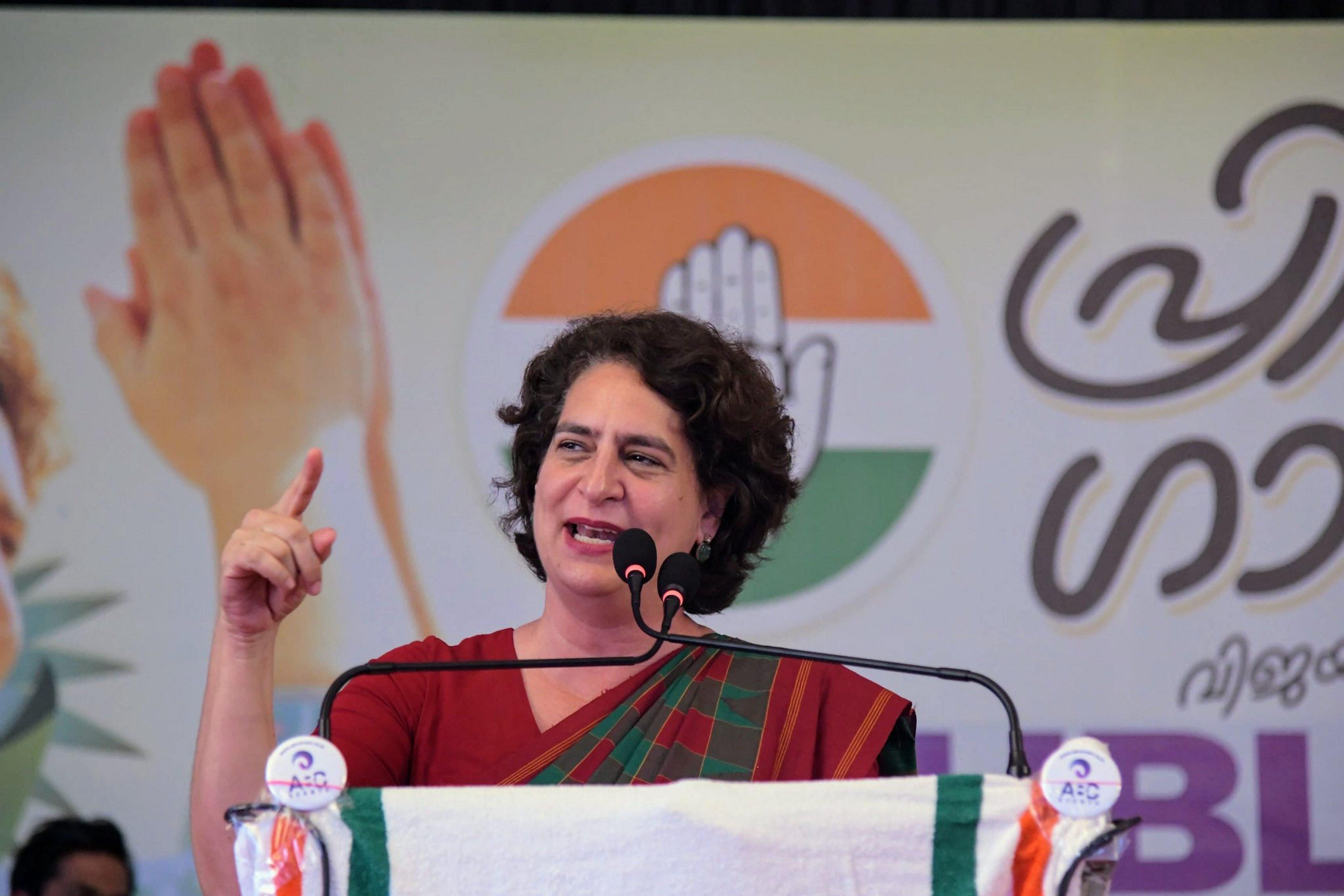 Priyanka Gandhi Accuses Centre of “Turning Country Into a Dictatorship” Over Mandatory Sanchar Saathi App