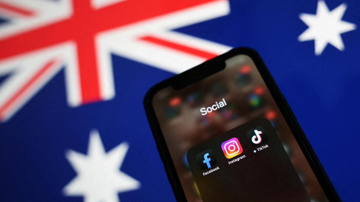 Australia Enforces World’s First Social Media Ban for Teenagers