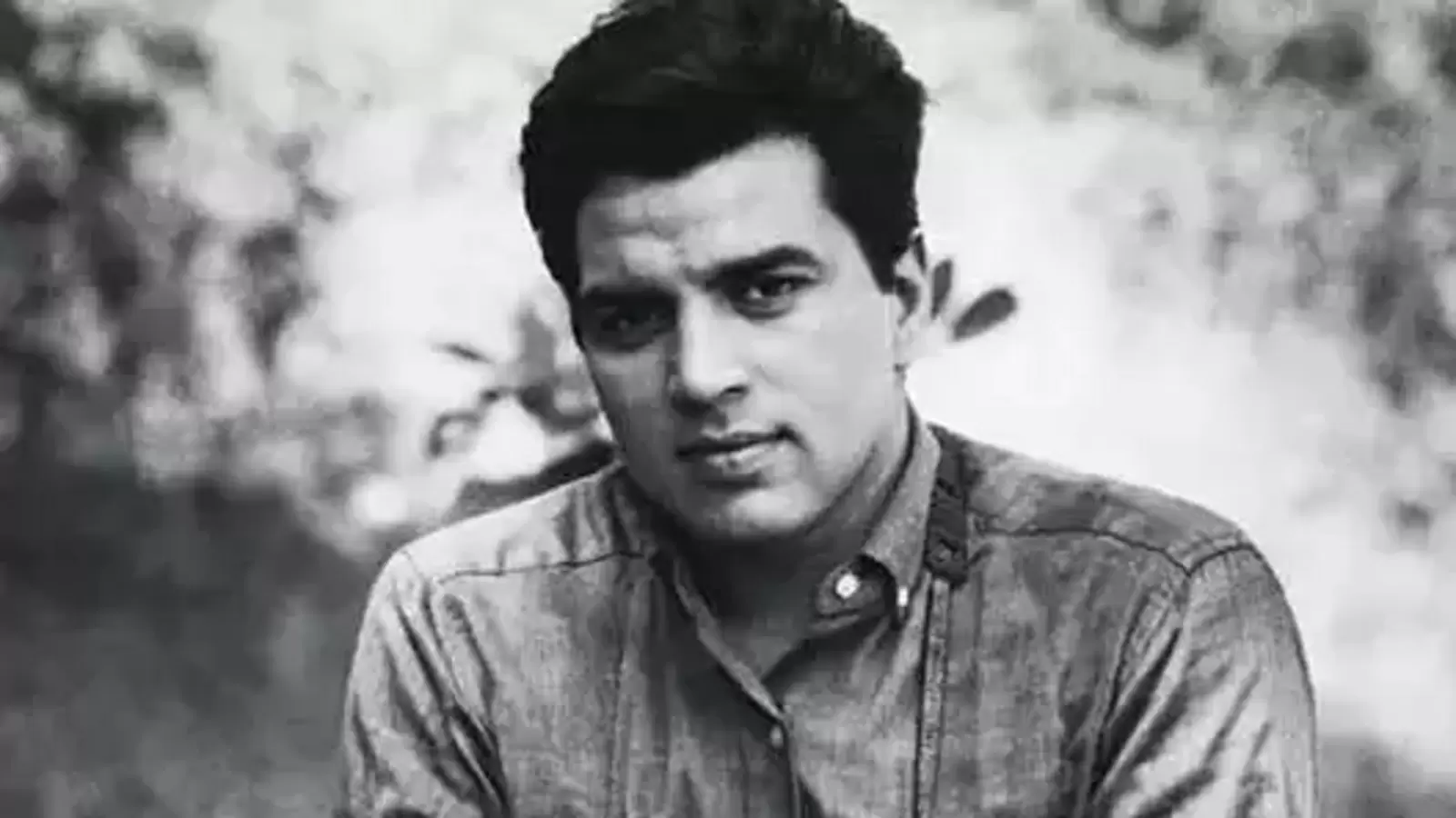 When International Media Called Dharmendra the ‘World’s Most Handsome Man,’ Comparing Him to James Dean and Paul Newman