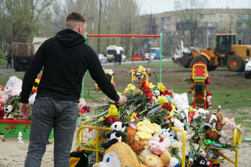 Russian Strike Kills Three Ukrainian Toddlers and Father; Pregnant Mother Injured