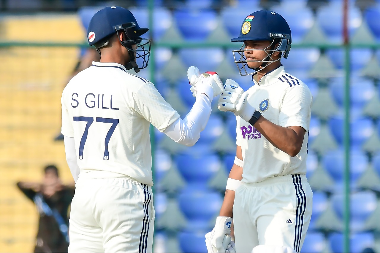 India vs South Africa, 2nd Test Day 4: India Lose Yashasvi Jaiswal While Chasing a Towering 549 in Guwahati