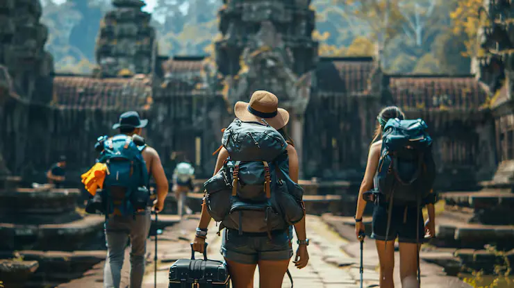 Are There Any Positives to Travelling to India? Reddit Debates the ‘Disgustingly Magical’ Reality